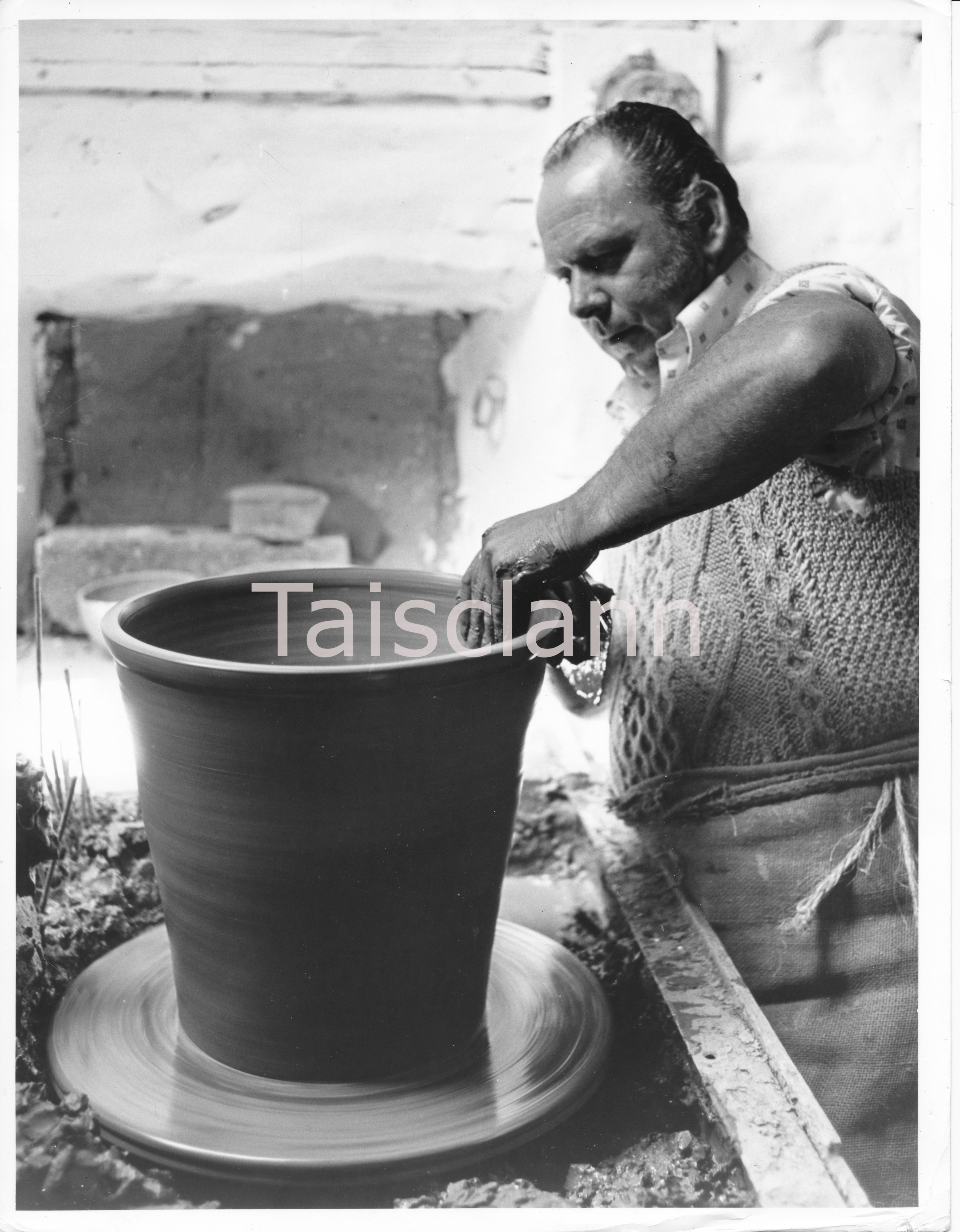 Paddy Murphy, a 5th generation potter at work at the Carley Bridge pottery.