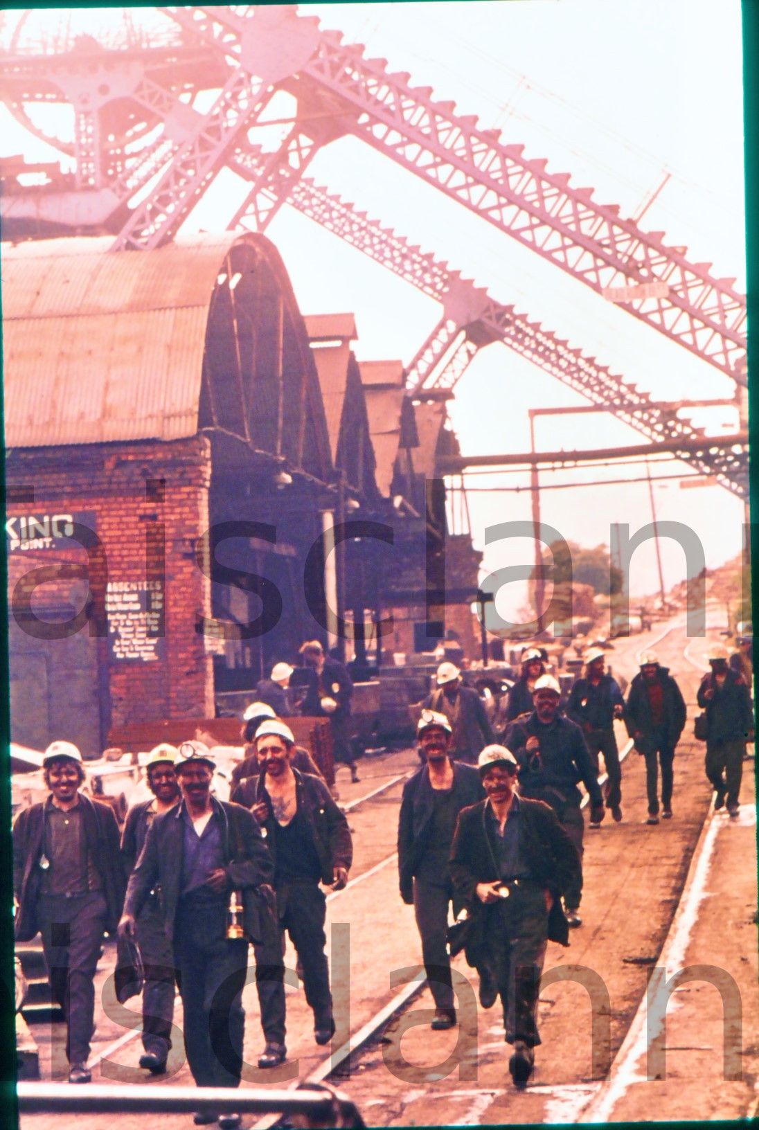 Miners at Six Bells Coal-Mine, Abertillery. - Klett Collection - Philip N Hewitt (Photographer).