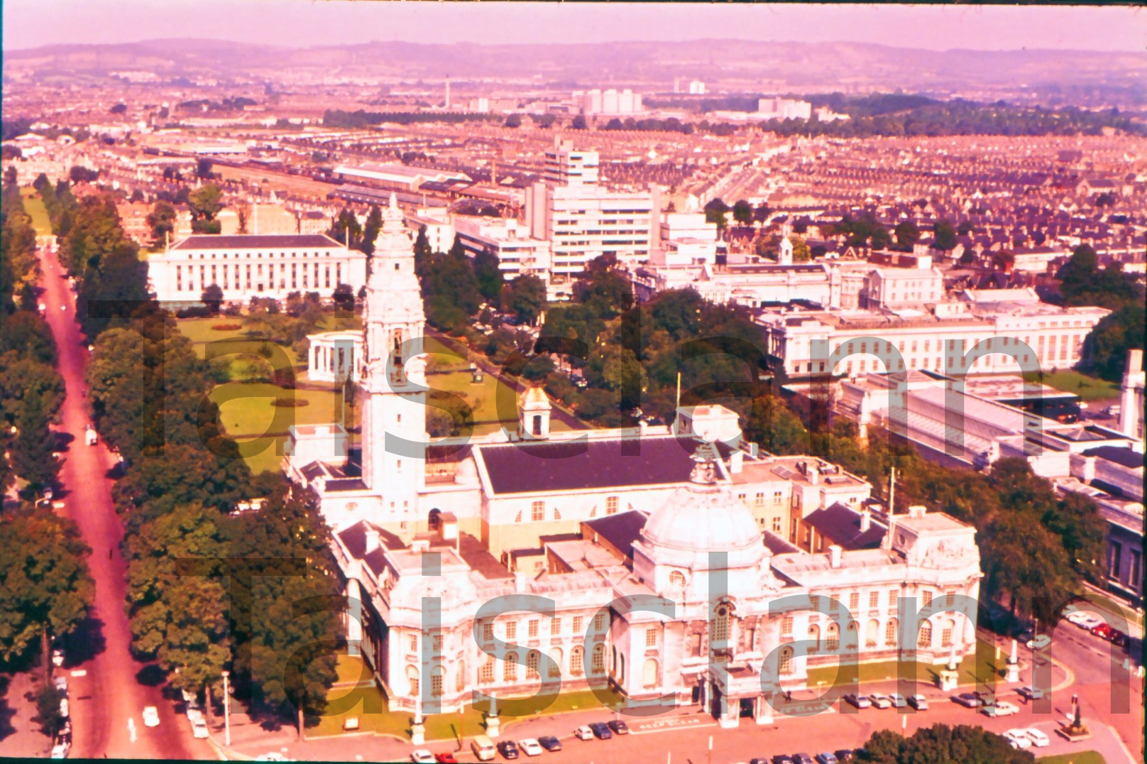 City Hall in Cardiff. - Klett Collection - Philip N Hewitt (Photographer).