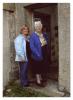 Sonia agus Mary ag an scoil