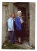 Sonia agus Mary ag an scoil